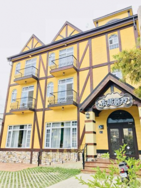  Brest Bed & Breakfast  Puli Township